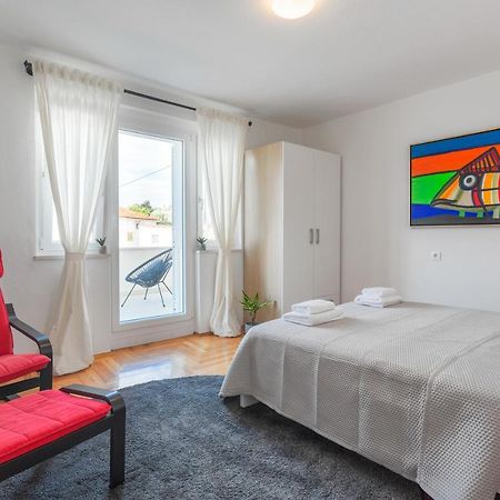 Central View Apartment Хвар Екстериор снимка